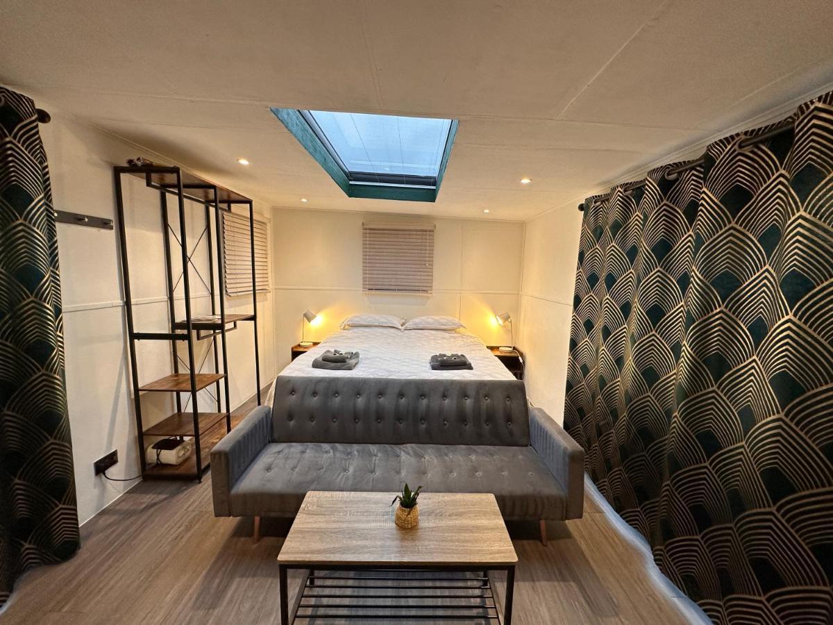 Hotel Buzzard Holt Hosting Buckingham Exterior foto